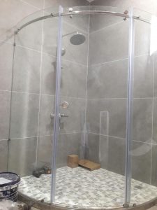 Phòng tắm kính uy tín tại Vinh